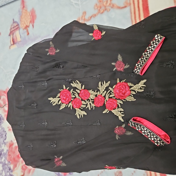 Chiffon Dress - Picture 6 of 7